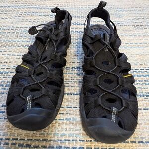 Keen Waterproof Sandals - Black - NWT